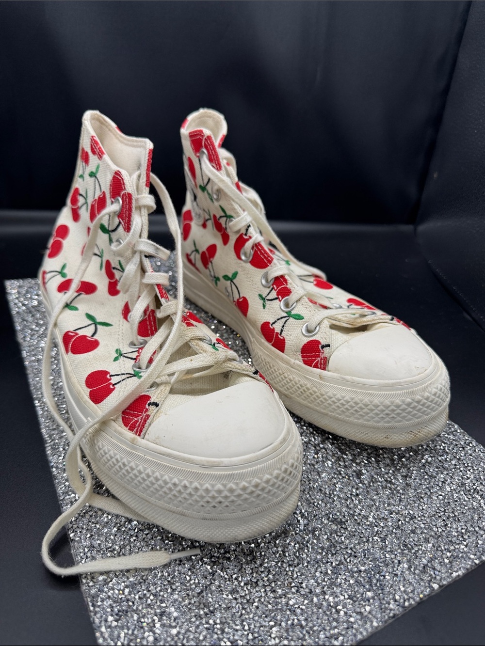 Converse 🍒 Cherry Chuck Taylor -Top Sneakers with Red Cherry